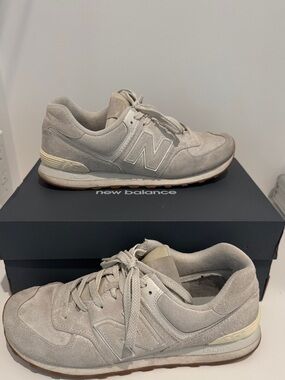 New Balance Light Gray Suede Men’s Sneakers - 10.5 - Used